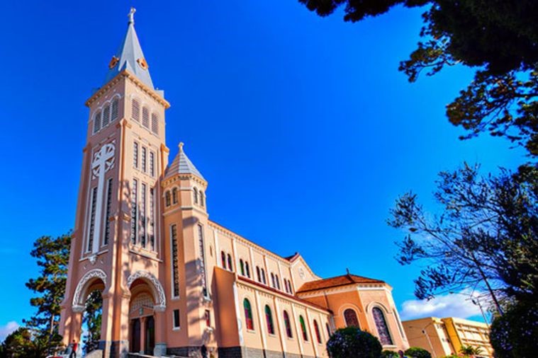  Nhà Thờ Con Gà - Đà Lạt